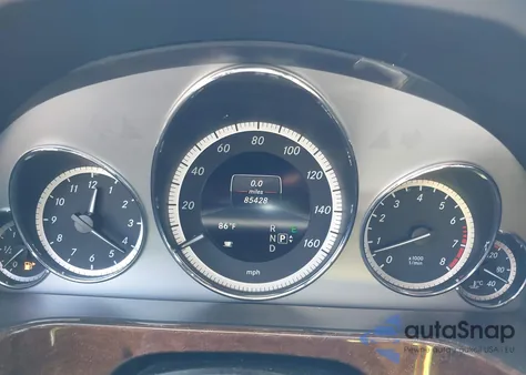 2013 Mercedes-Benz E 350 4Matic из США, поврежденный, VIN WDDHF8JB3DA766424